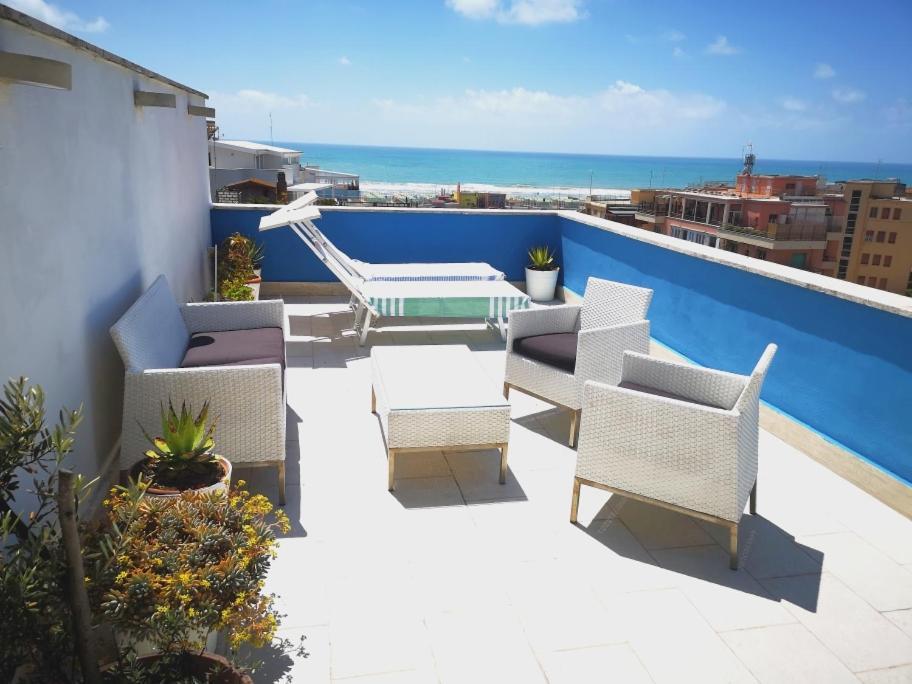 Attico Lux Apartment Lido di Ostia Exterior photo